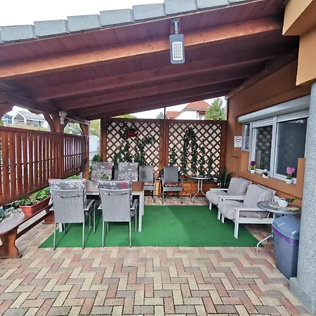 Farao Vendeghaz Guest house