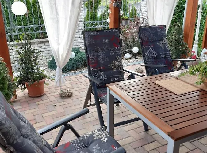 Farao Vendeghaz בית הארחה 3*