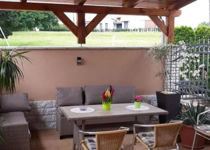 Farao Vendeghaz זלאגרסג