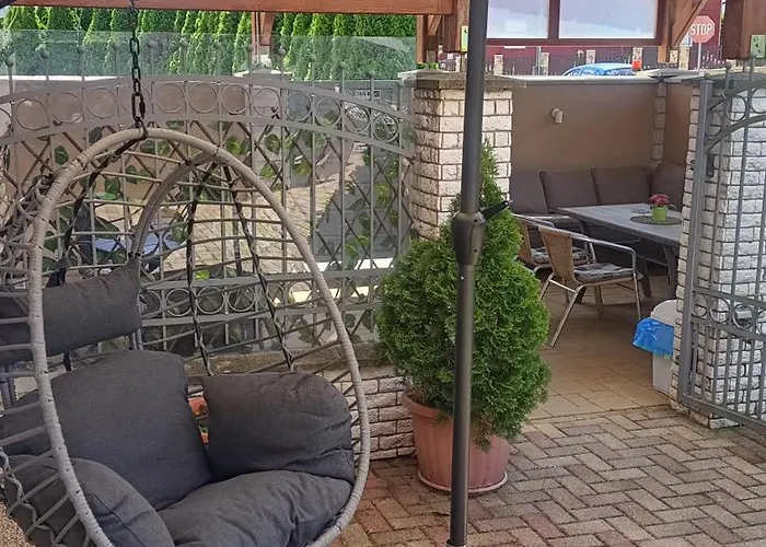 Farao Vendeghaz בית הארחה